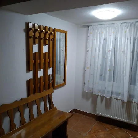 124 Apartment *